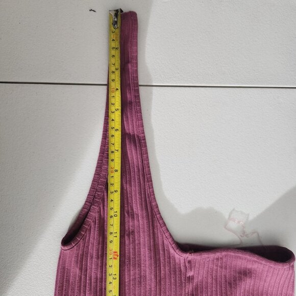 Me To We Halter top Ribbed Mauve Pink Sleeveless Crop Top Medium - Picture 8 of 12